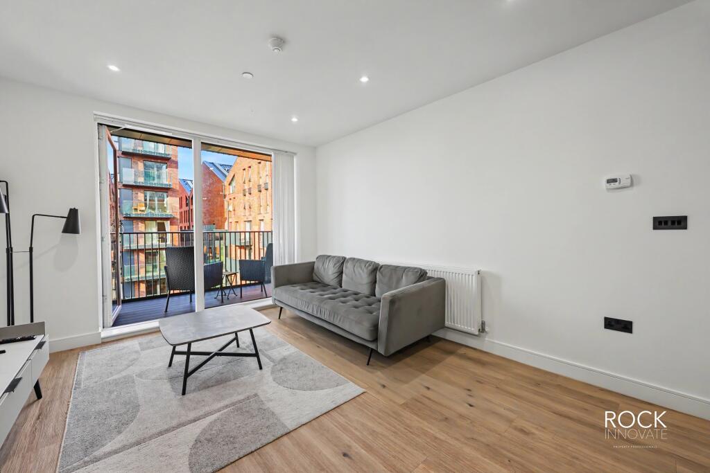 Apartment in Birmingham, West Midlands - View 4
