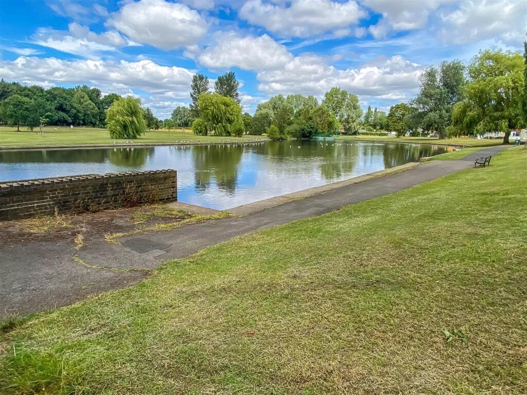 Oakfield, Newton Aycliffe photo 4