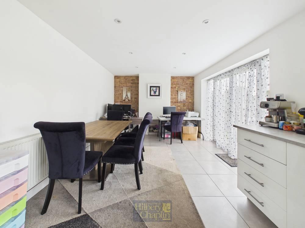House in Basildon, Laindon - View 5