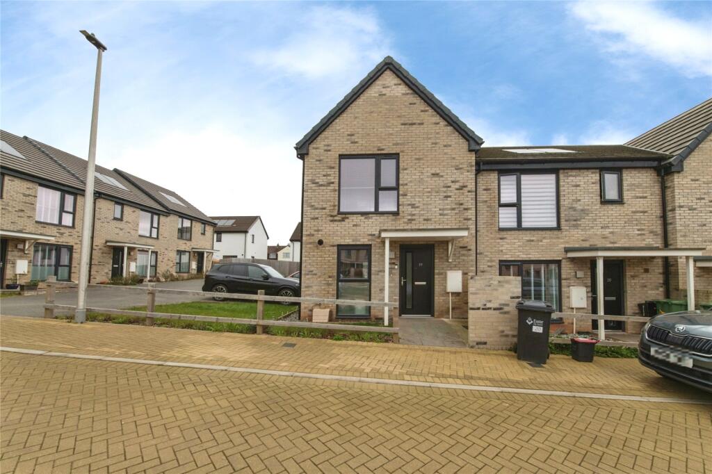 2-bed terraced on Alder Drive, Exeter, Devon, EX1, £168,000