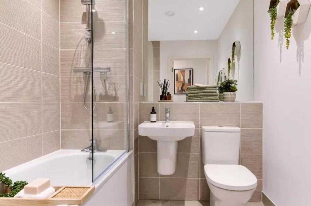 Apartment in Milton Keynes - View 5