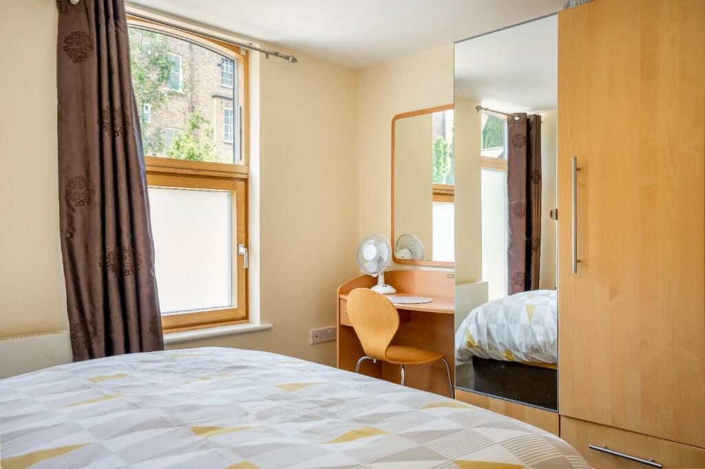 Apartment in York - View 5