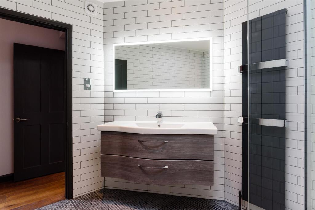 Additional image 9 of Key Hill Drive, Birmingham, B18