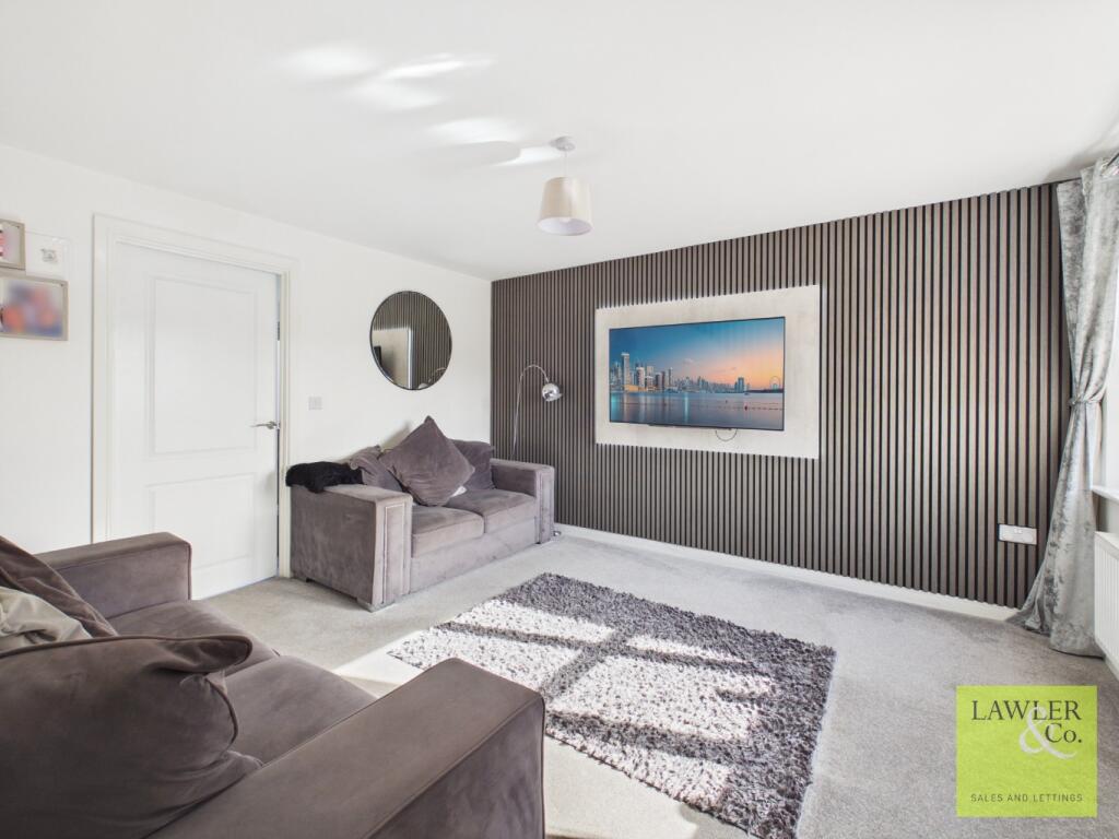 Peak Forest Close, Hyde, Greater Manchester, SK14 4XD photo 4