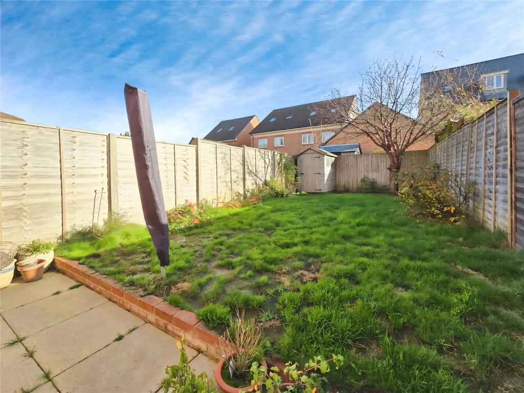 Barn Owl Drive, Bracknell, Berkshire, RG12 photo 3