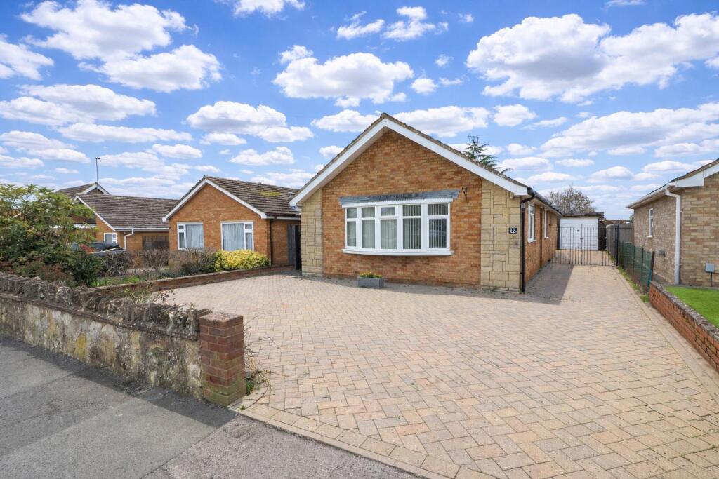 Main image of property: Whitefriars, Rushden, NN10 9PE