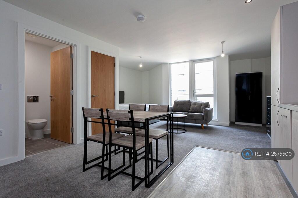 Studio flat for rent