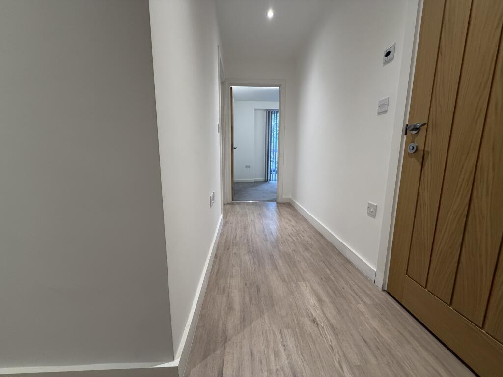 Apartment in Guildford - More
