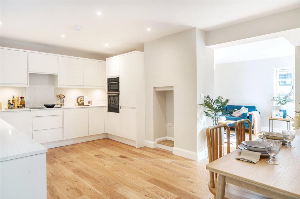 House in Redhill - View 5