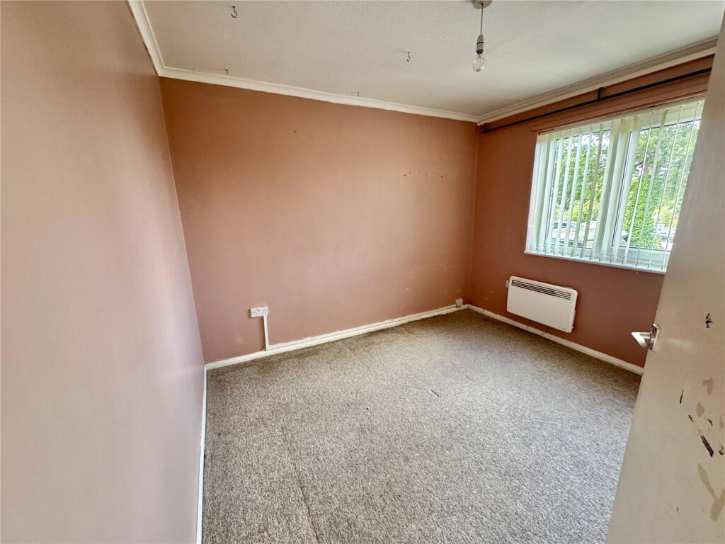 Apartment in Southampton - View 5