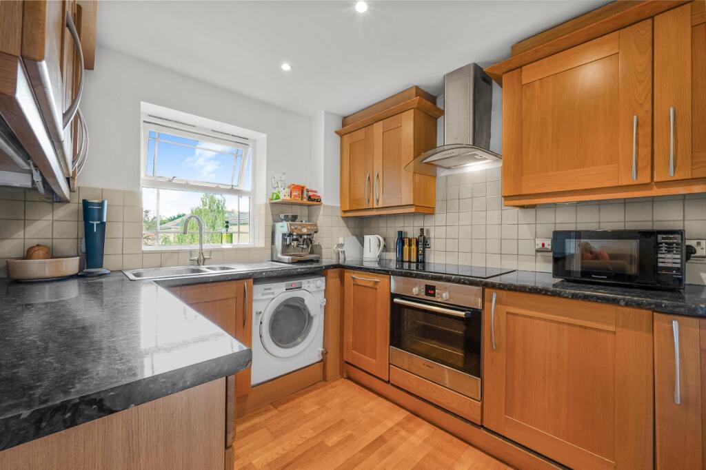 Apartment in London - View 3