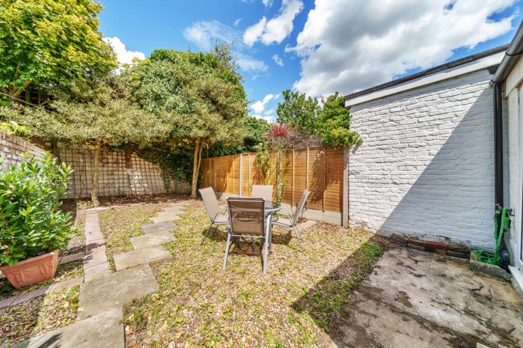 Main image of property: Waldeck Road, London, W4