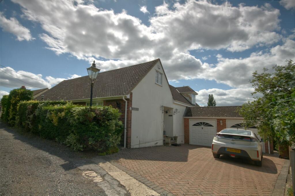 Main image of property: Oxford Road, Garsington, OX44