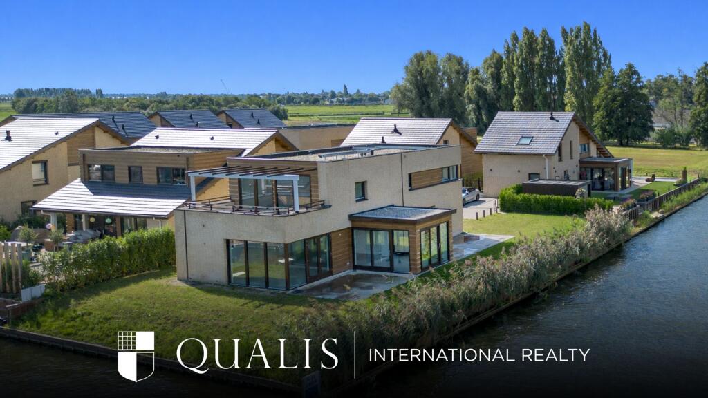 Main image of property: Zuid-Holland, Leimuiden