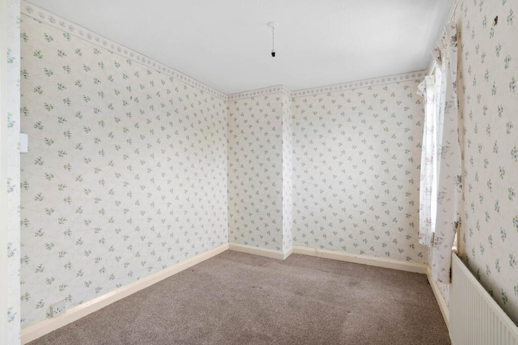House in Worcester, Worcestershire - View 4