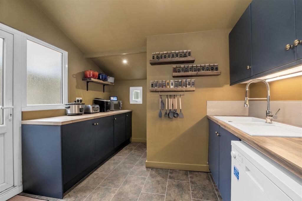 House in Bury St Edmunds, Mildenhall Road Estate - More