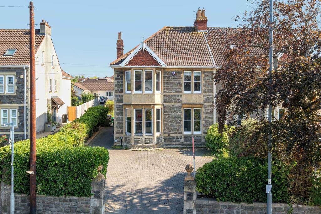 Main image of property: Bath Road, Keynsham, BS31