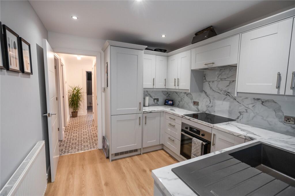 Viscount Way, Humberston, Grimsby, Lincolnshire, DN36 photo 4