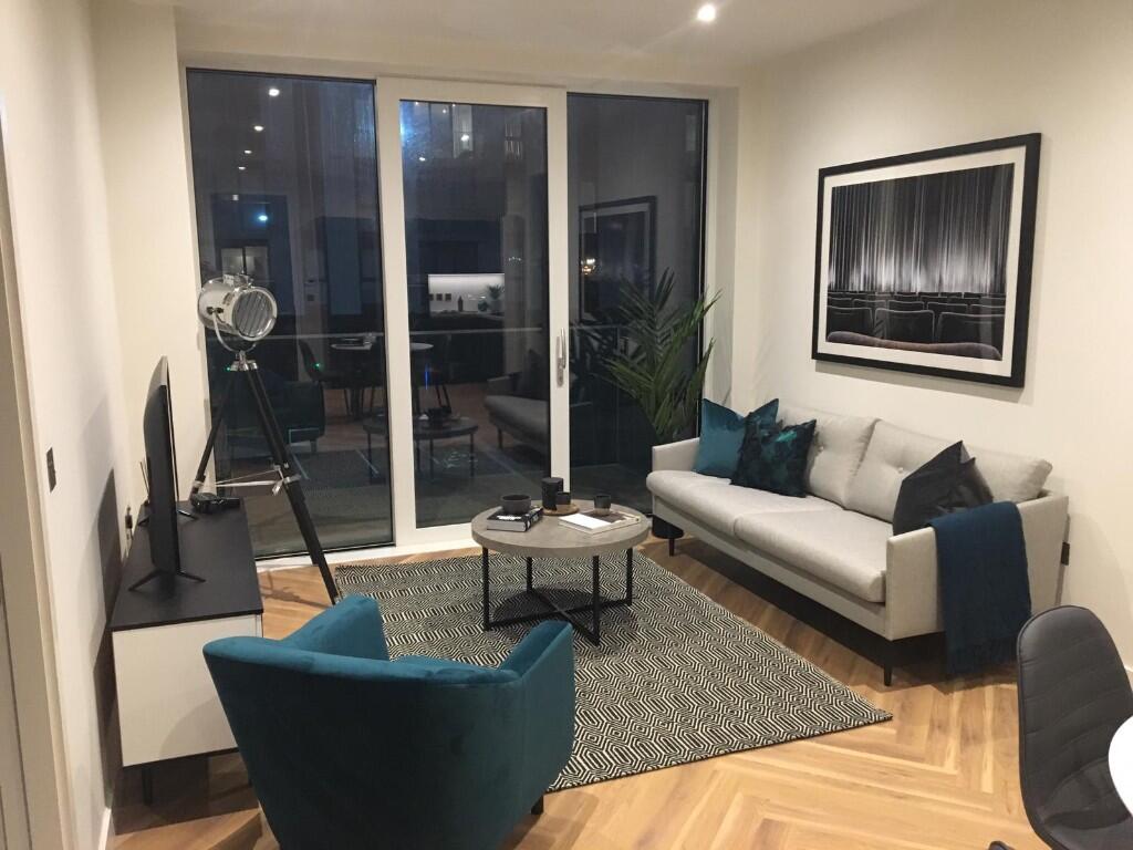 Main image of property: Blue, Media City Uk, Manchester, Greater Manchester, M50