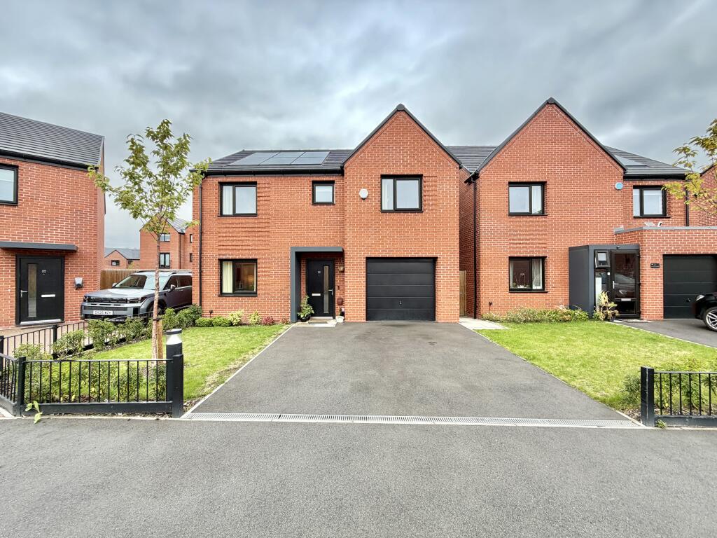 4-bed detached on Moss Hey Drive, Manchester, £550,000