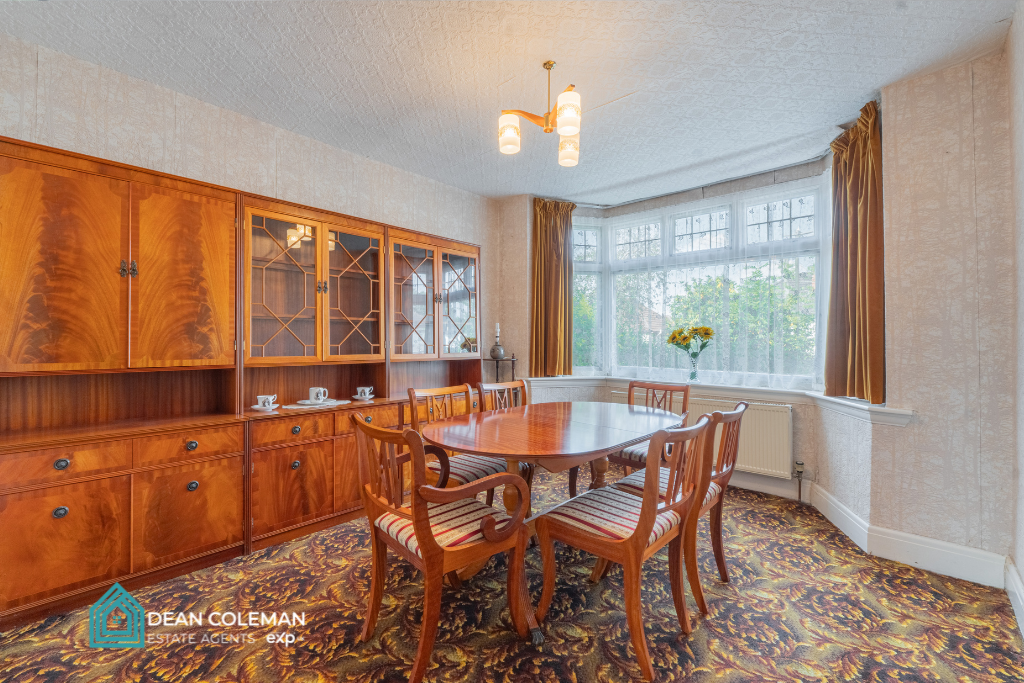 House in Birmingham, West Midlands - More