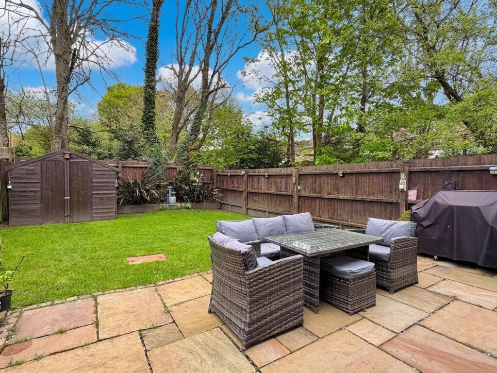 Belmont Close, Dibden Purlieu, SO45 photo 3