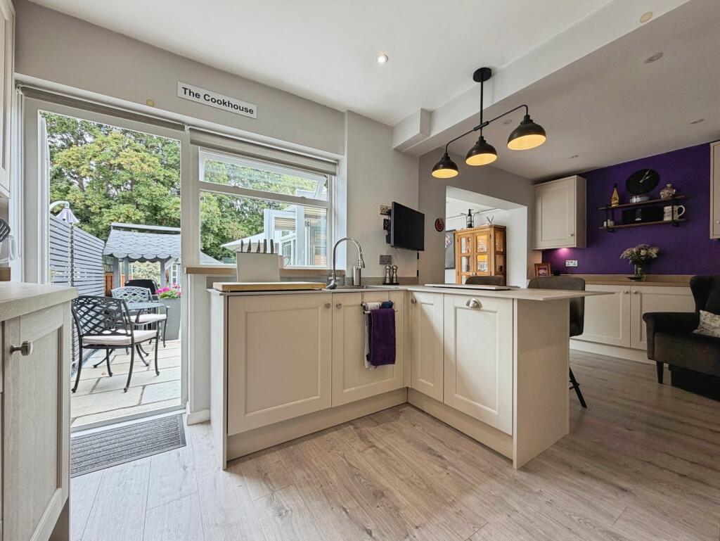 House in Rushmoor, Hampshire - More