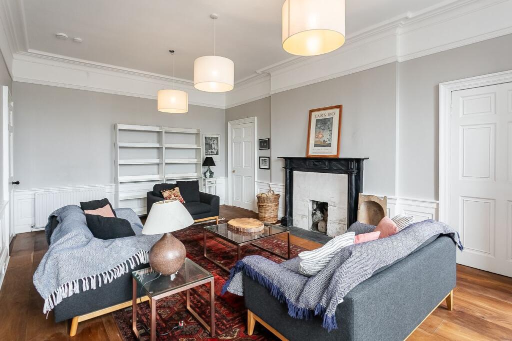 Apartment in Edinburgh, The Shore, Leith - View 3