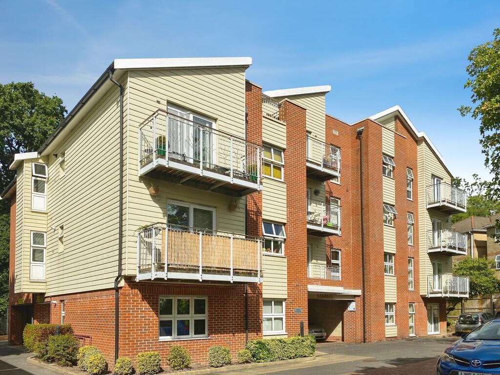 Main image of property: 78 Northlands Road
