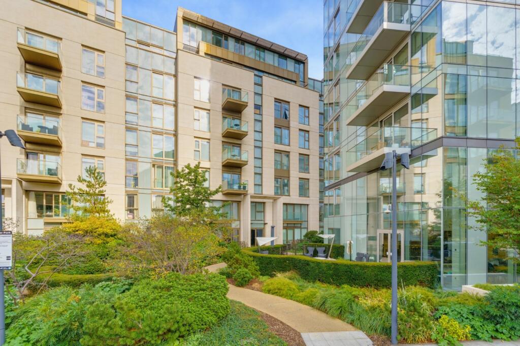 1-bed flat on Columbia Gardens, London, SW6, £550,000