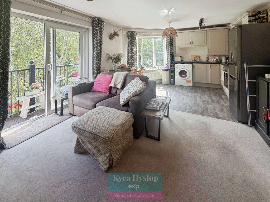 Apartment in Exeter - View 4