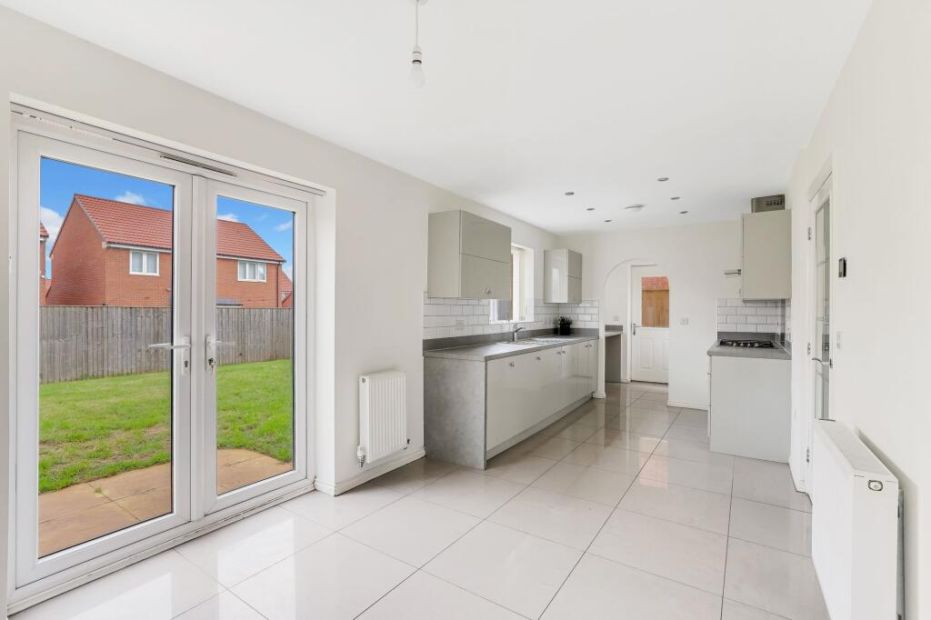 Griffon Drive, Hucknall, NG15 - View 4
