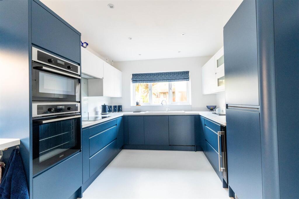 House in St. Leonards-on-Sea, Castleham - View 4