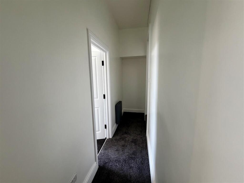 Apartment in Selby, Staynor Hall - View 5