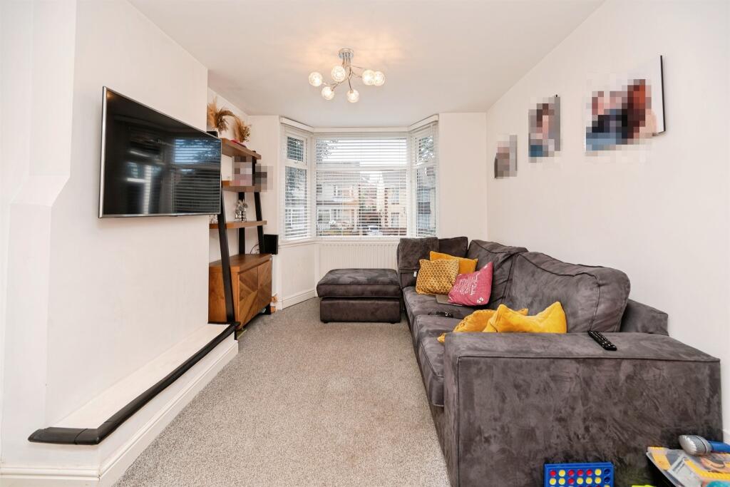 Moat Road, Oldbury photo 3