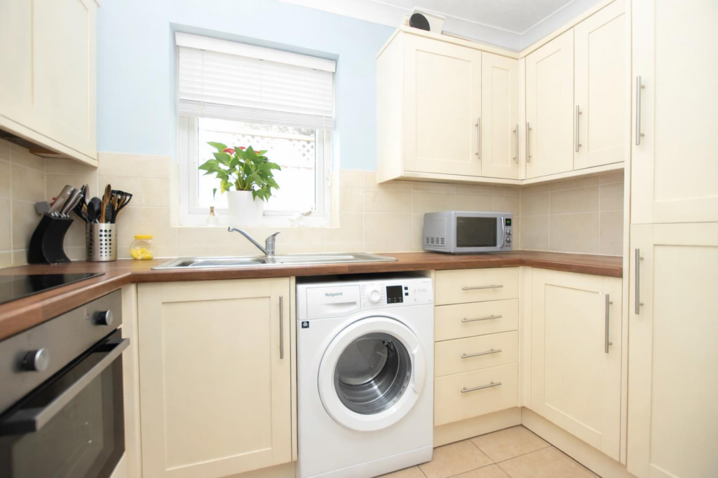 Cedars Way, Leighton Buzzard, LU7 2WE photo 3