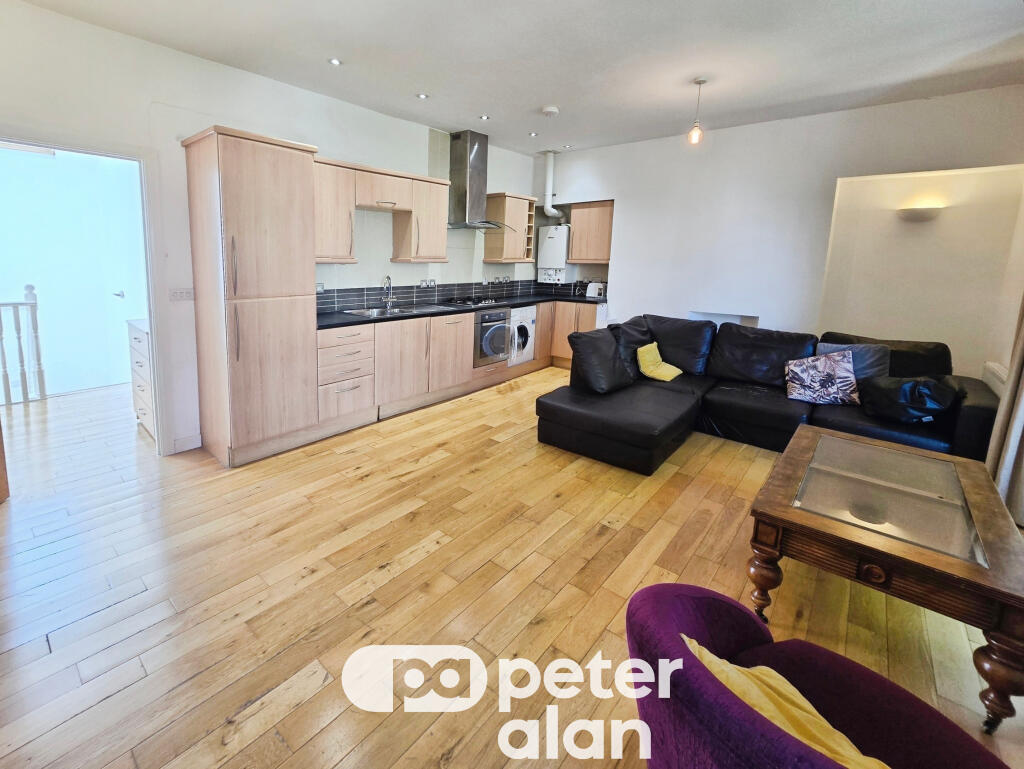 Apartment in Swansea, Uplands - View 3