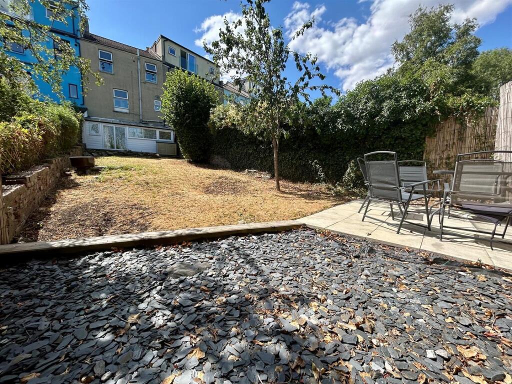 Property photo 11