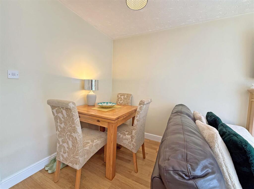 House in Plymouth, Manadon - View 4