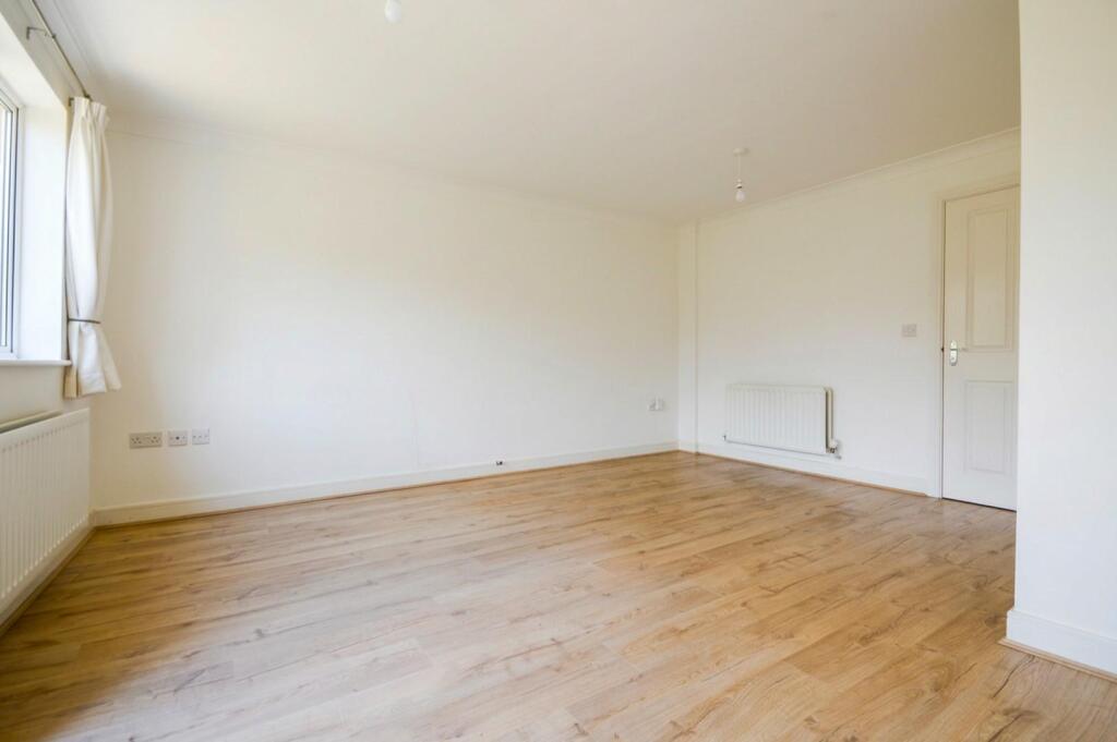 House in Ashford, Great Chart with Singleton - View 3
