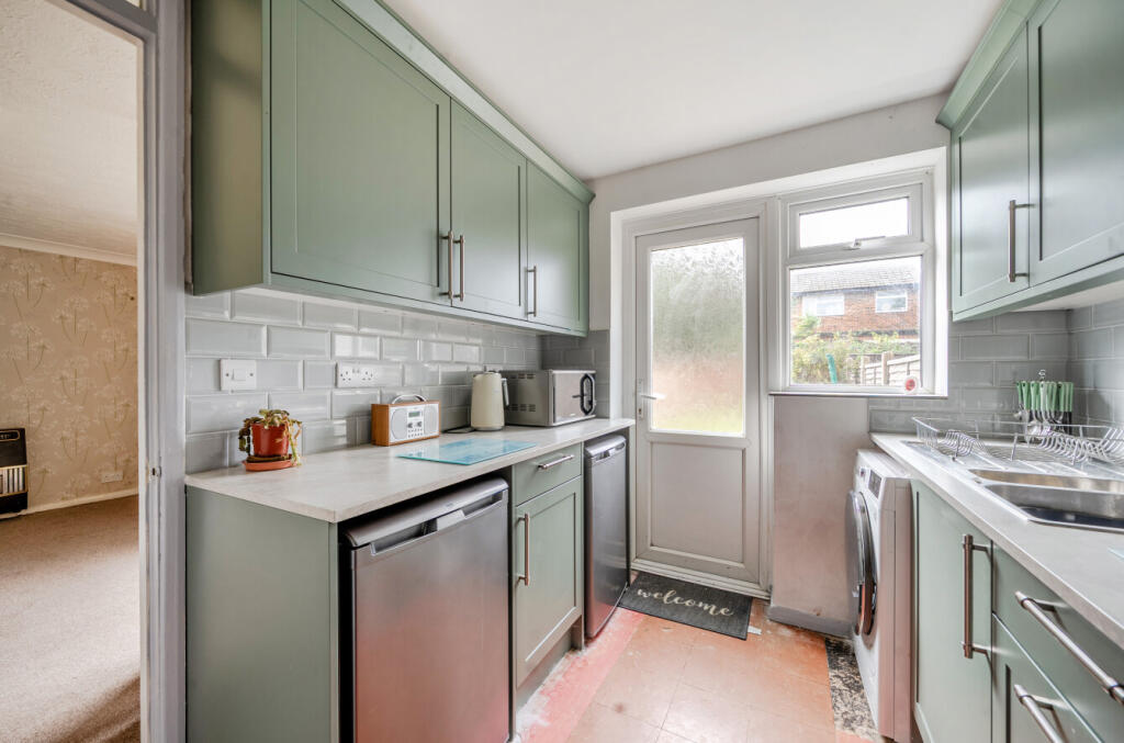 Wear Close, Worthing, West Sussex, BN13 photo 4