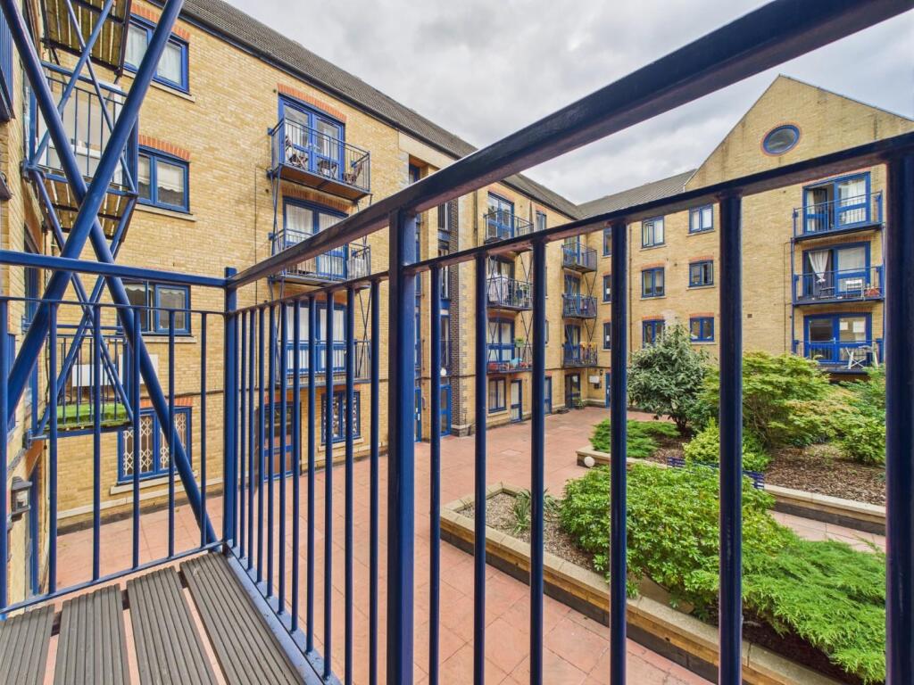East Ferry Road, London - View 6