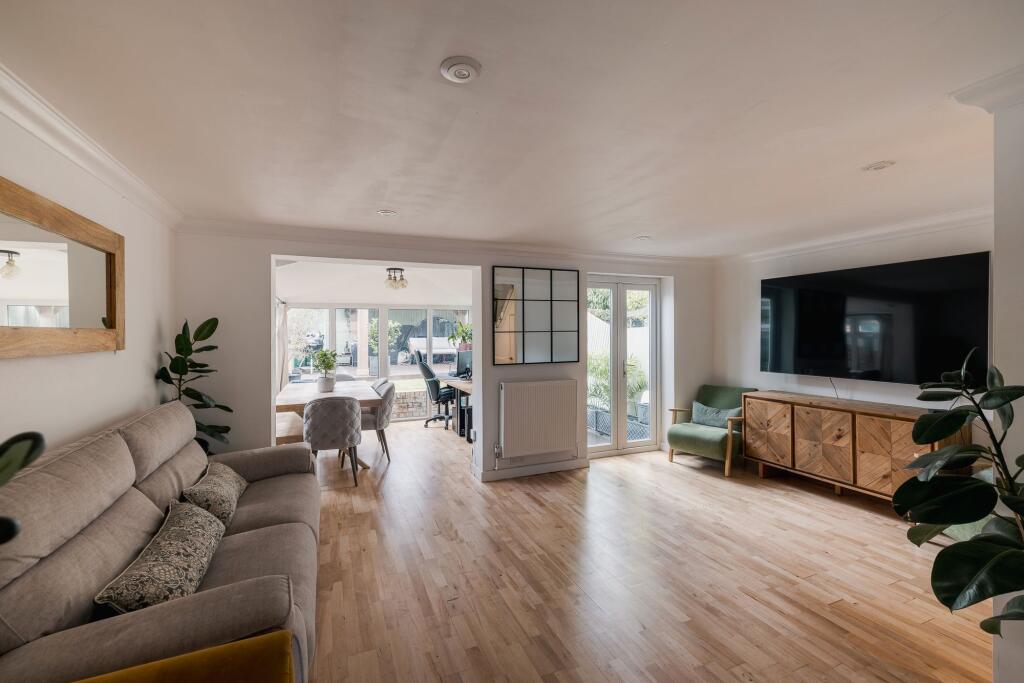 House in Redhill - View 4