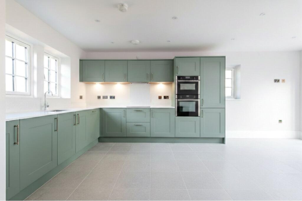 150 Ellenbrook, Stow Road, Moreton-In-Marsh, Gloucestershire, GL56 photo 4