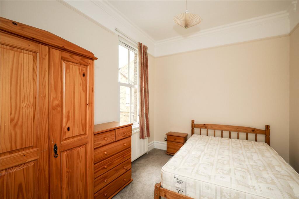 Apartment in London - View 3