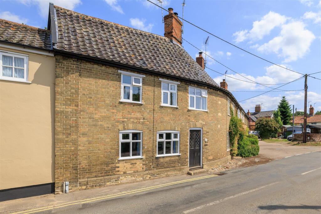 Main image of property: The Street, Holton