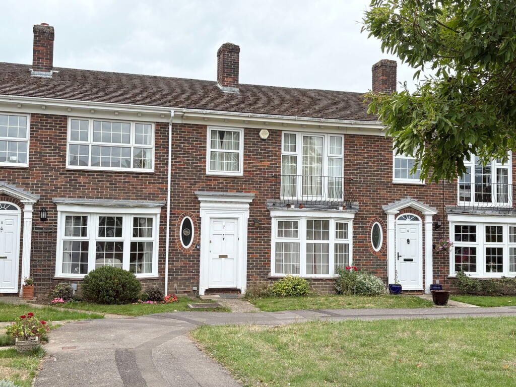 Main image of property: Little Green, Alverstoke, Gosport PO12 2EU