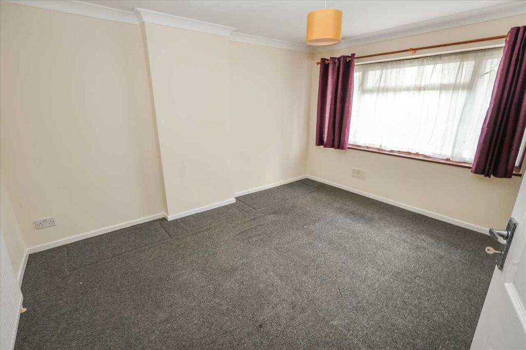 Grasmere Avenue, Slough photo 5