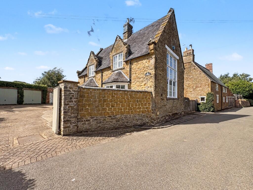 The Old School, Oakham Lane, Staverton, NN11 6JQ - View 4