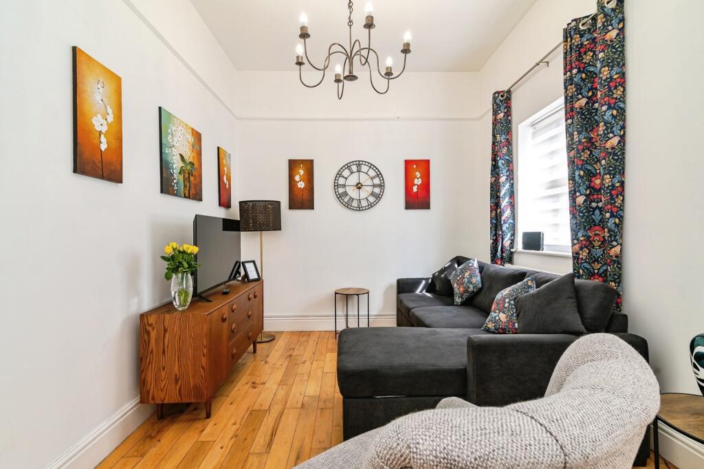 Apartment in Gedling, Woodborough - More
